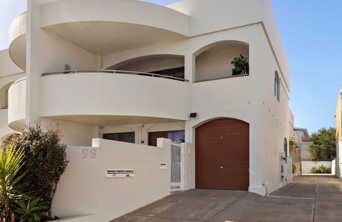 West Beach Apartment | Belle Escapes - Seascape on Seaview