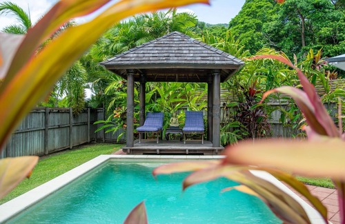 Palm Cove House | Belle Escapes Villa Latania Palm Cove