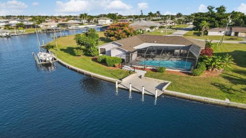 Fort Myers Villa | Belle Paradise heated Pool boating Oasis of calm