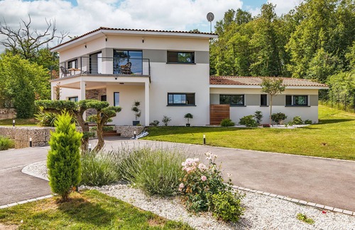 Coulounieix-Chamiers Villa | Belle Villa Contemporaine Vue Panoramique sur Perigueux
