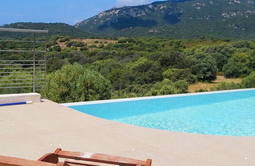 Monacia-d'Aullene Villa | Belle Villa Récente Avec Piscine , sud de la Corse à 7 mn des Plages