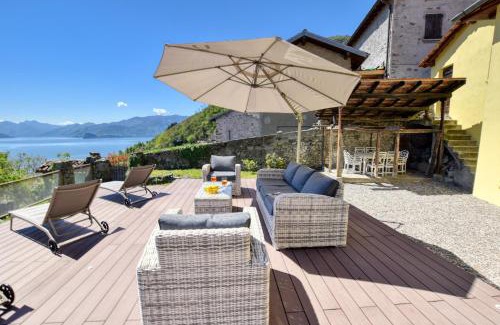 San Siro Apartment | Bello Pezzo 2-Bedroom Lakeview Apartment with Shared Garden and Terrace