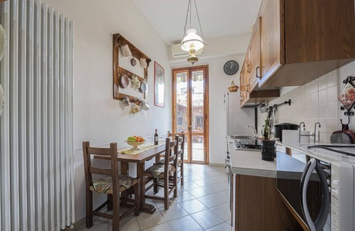 Santo Spirito Apartment | Bellosguardo/San Francesco di Paola with private garden