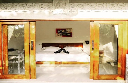 Lovina Hotel | Belvilla Ananda Resort Lovina BeachNearPantai Lovina