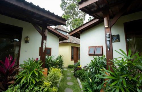 Melayang Hotel | Belvilla Chaitanya Niketan