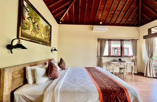 Melayang Hotel | Belvilla Chaitanya Niketan