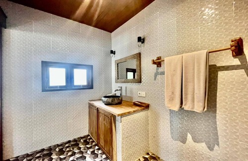 Melayang Hotel | Belvilla Chaitanya Niketan