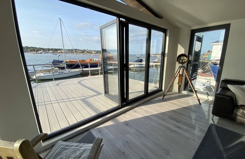 Bembridge Boat Rental | Bembridge Harbour Houseboat "Islay"