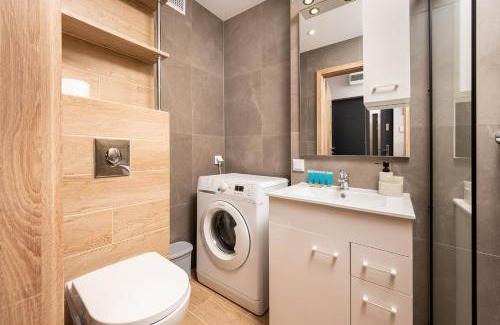 Warsaw Apartment | Bemowo Lazurowa Chic Apartment by BookingHost
