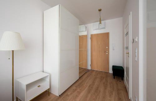 Warsaw Apartment | Bemowo Narwik Deluxe Studio by BookingHost