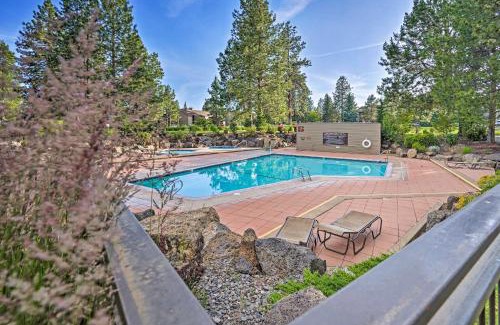 Bend Apartment | Bend Condo with Deck, Resort-Style Amenities and Views