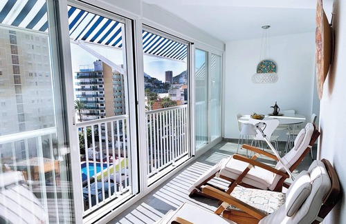 Cala Apartment | * Benidorm * Quiet Playa Poniente 100m * Luxury apartment * Super-airco *
