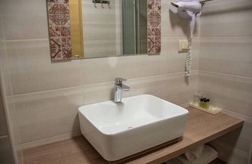 Kastel Novi Hotel | Benjamin Hotel