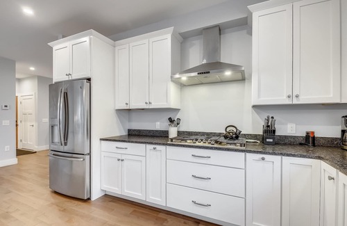 Stowe Area House | Benjamin Trail: 4 br, gas fireplace, a/c, deck with Mansfield views!