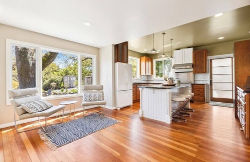 Santa Rosa House | Bennett Valley Eden | A Wine Country Escape