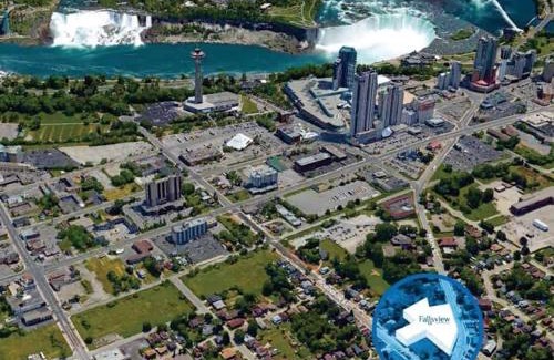 Niagara Falls Hotel | Bentley Commons Fallsview Towns