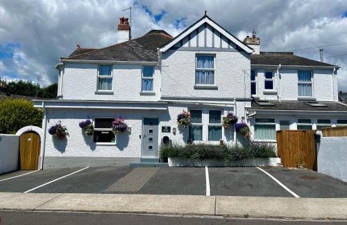 Torquay House | Bentley Lodge