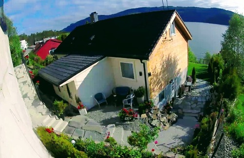 Asane Apartment | Bergen Sunrise on the fjord