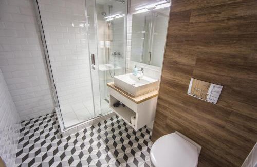 Sarvar Apartment | Berill Suites