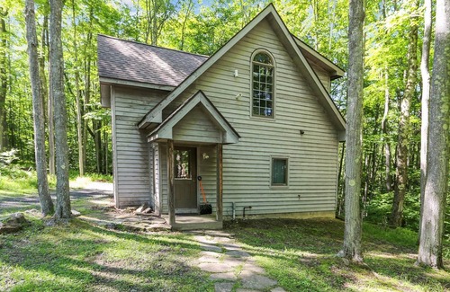 Davis Cottage | Berkana + Guest House = Perfect Family Retreat!