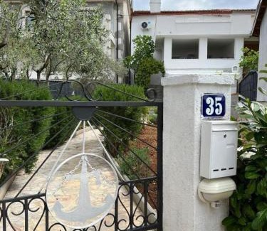Skrbcici Apartment | Bernarda