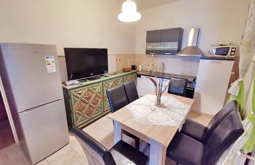 Brna Apartment | Bertie's Lodge