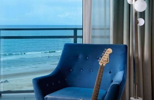 East Daytona Hotel | Best Choice for a Sunny Vacay! Unit w/Ocean View, Outdoor Pool, Pet-friendly!