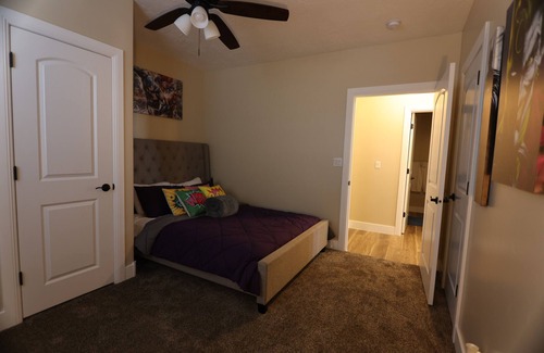 Nephi House | Best Family place to stay in Nephi, UT - Up to 6 Guests - Basement Apartment