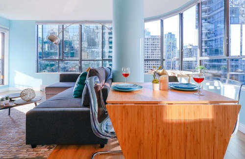 Downtown Vancouver Apartment | Best Location Downtown Chic Suites