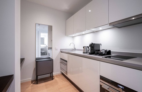 Zuidas Hotel | Best Place to Stay in Amsterdam! Spacious Suite with Fully-equipped Kitchen!