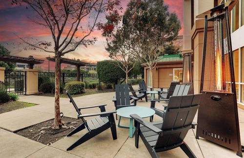 Oyster Point Resort | Best Value, Quality Stay! Pets Allowed, Near Linden/Hillside Green Spot