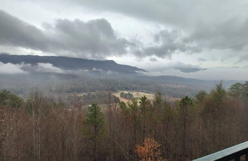 Pittman Center Condo | Best View in the Smoky Mountains