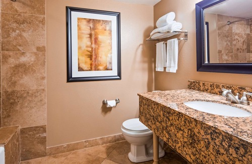 Las Vegas Strip Hotel | Best Western Plus Casino Royale - Center Strip