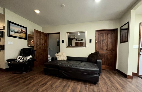 Benzonia House | Betsie River Lodge - Crystal Lodgings 1,700 sq ft!