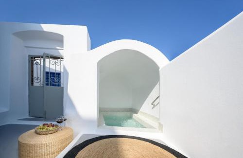 Karterados House | Betty's Home Santorini