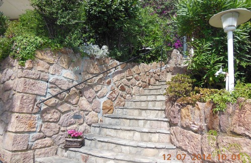 Espero-Pax Apartment | between cannes and st tropez, spledidview sea ,300yars beach,private swimminpool