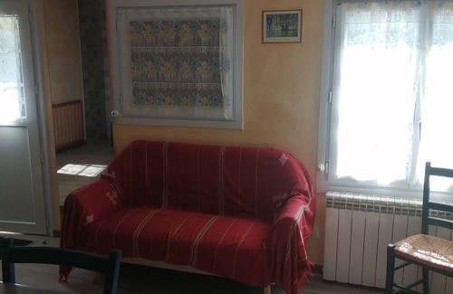Saint-Vincent-les-Forts Apartment | Between Lakes and Mountains