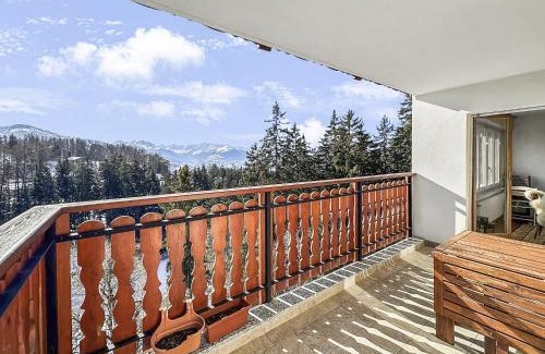 Lens Apartment | Between slopes and golf facing the Alps