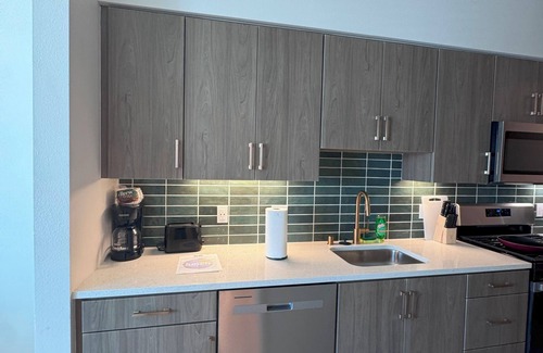 Midway District Apartment | Bevel Apartments: Stylish 1-Bedroom with AC & Fitness Center in Prime Point Loma