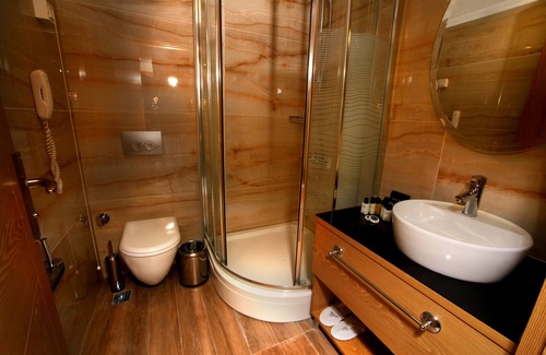 Pera Hotel | Beyoglu MLS Hotel