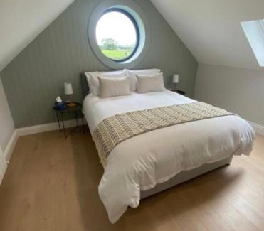 Leinster House | Beyren House Guest Suite
