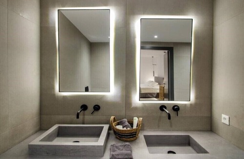Kini Apartment | BH836 - C - Suite Syros