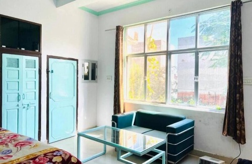 Amer Apartment | Bhoora House executive AC Room with Kitchen
