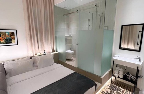 Gemmayzeh House | Bhub 5 Boutique Rooms in Gemmayze