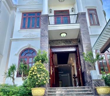 Hue Villa | Biệt thự DELUXE VILLA 5 phòng ngủ 6 giườn lớn