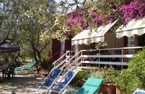 Lacona Apartment | BIANCO three-room apartment surrounded by the nature of the Tuscan countryside