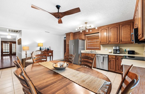 Bid-a-wee Beach House | Bid A Wee Beach House & Bungalow l Sky Deck Gulf Views l Private Beach