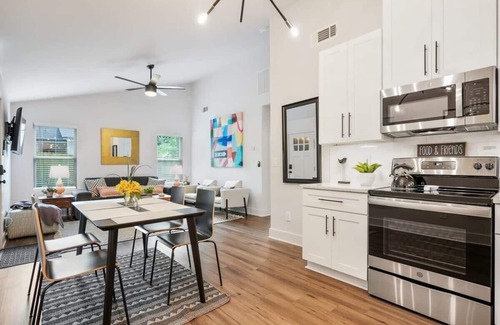 East Side House | Big City Casita | Bright & Airy in Hip ATL Area