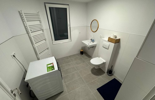 Bad Oeynhausen Apartment | Big Flat | 5 Sleeping Rooms | 9 Beds | 2 Bathrooms