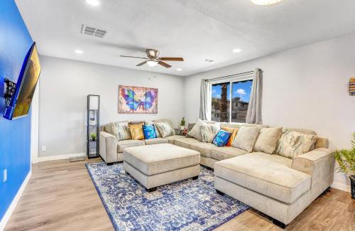 North Las Vegas House | Big Group, Remodeled, Landscaped, King Beds, Desks